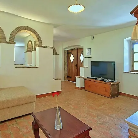 Casa Atilio Ana * Radovani