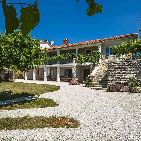 Casa Atilio Ana